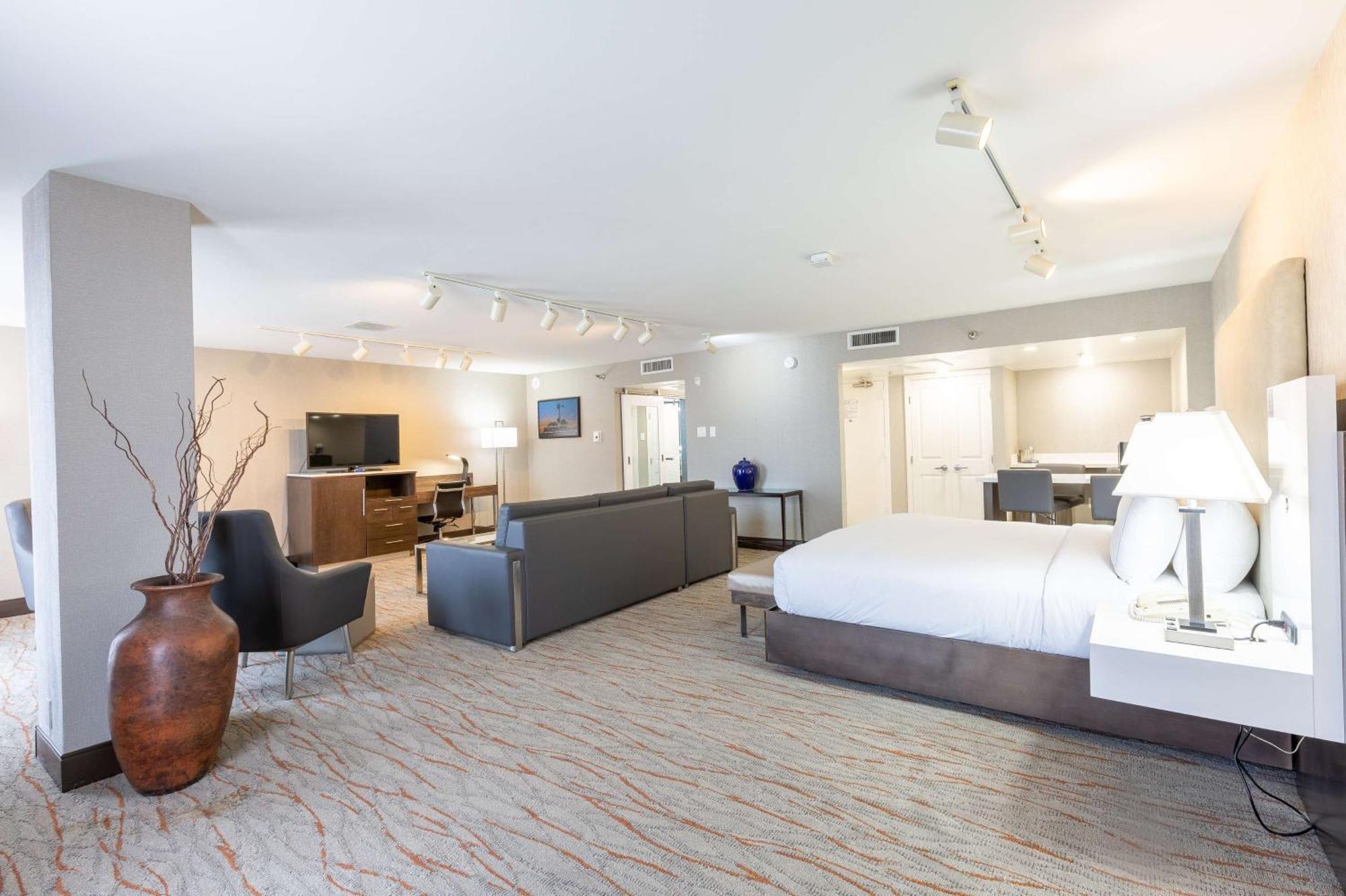 Doubletree By Hilton Dallas/Richardson Exteriér fotografie